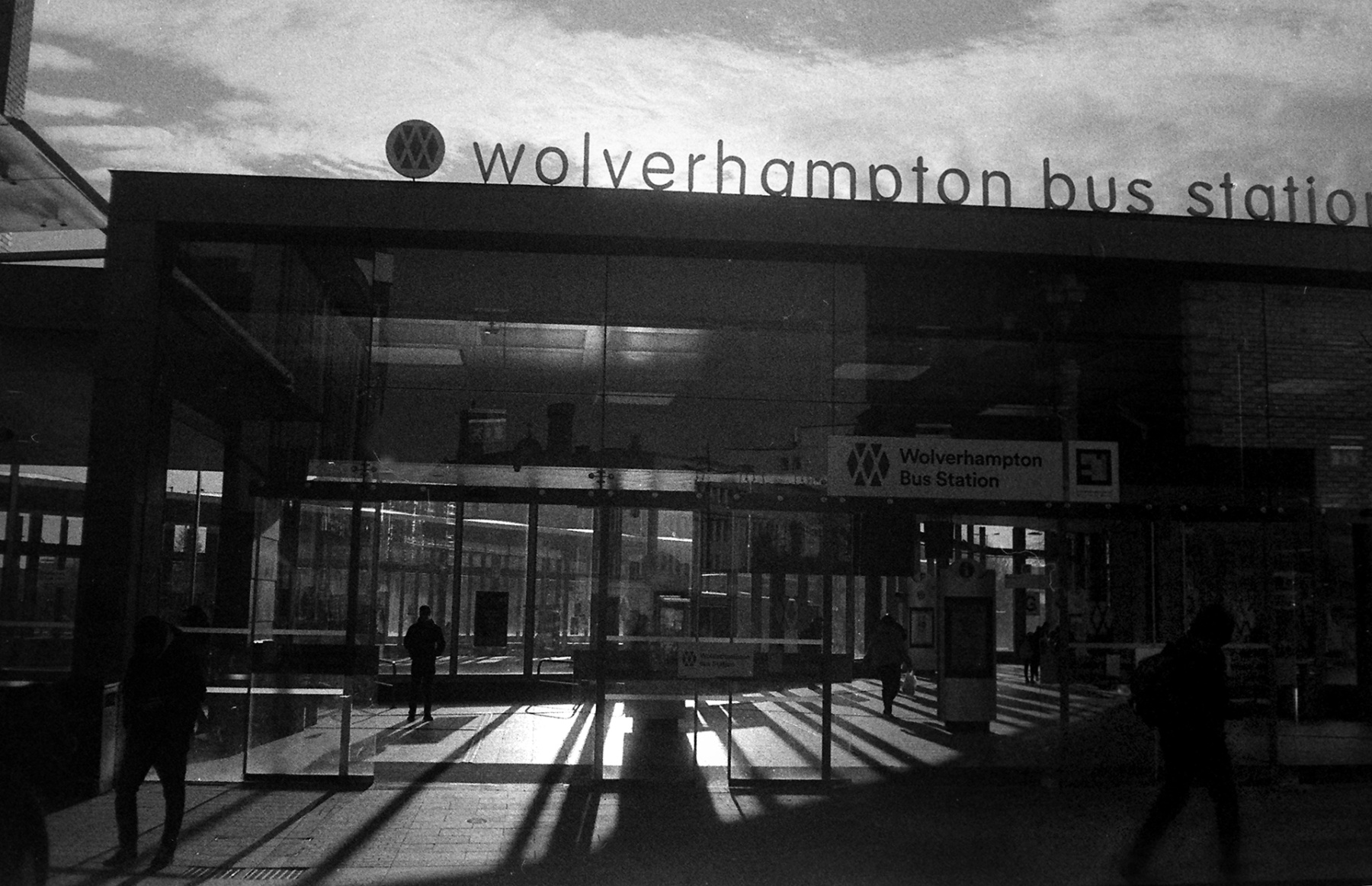 Wolverhampton-bus-station-dawn-35mm-neg-scan-Paul-Kaspar-1920-px